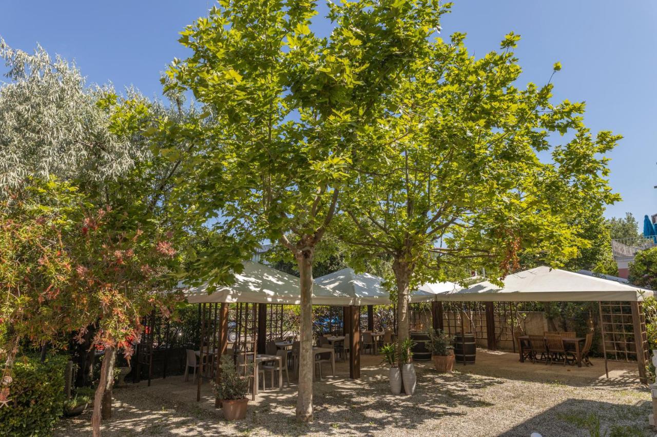 Hotel Quisisana Vada Εξωτερικό φωτογραφία