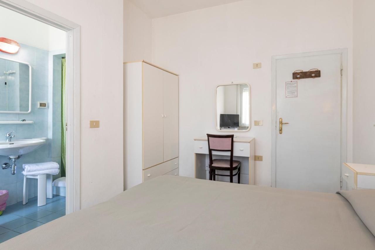 Hotel Quisisana Vada Εξωτερικό φωτογραφία