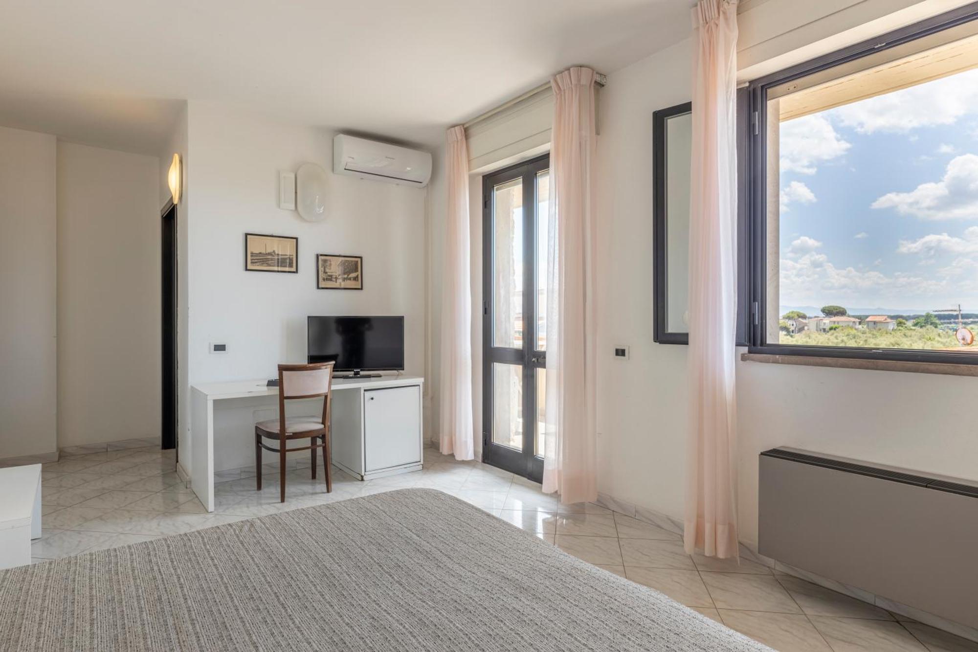 Hotel Quisisana Vada Εξωτερικό φωτογραφία